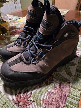 Unisex WIDE Brown Suede Hiking Boots with Black Accents